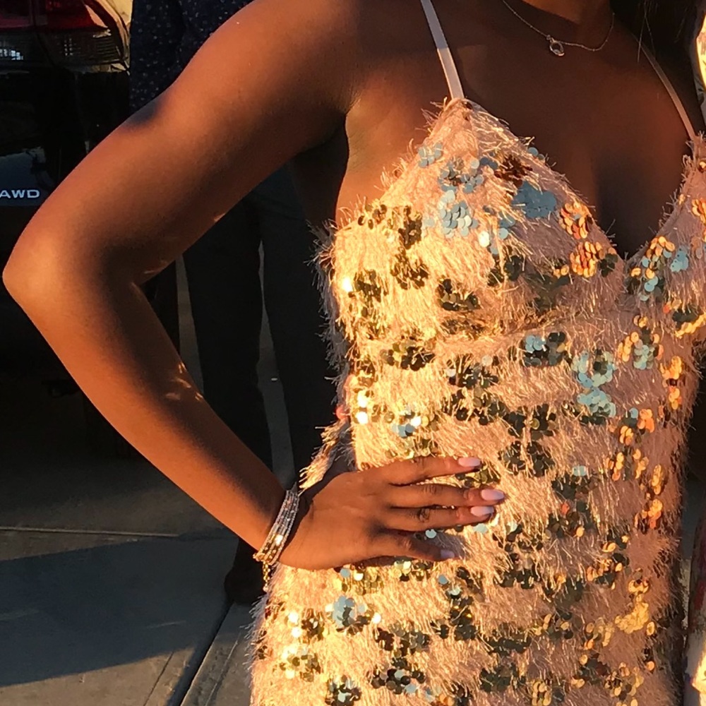 Short sparkly after 5 dress